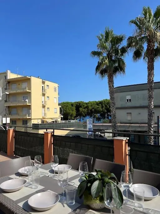 Apartment Alloggio A 150M Dal Mare Con Grande Terrazza Cervo Italy